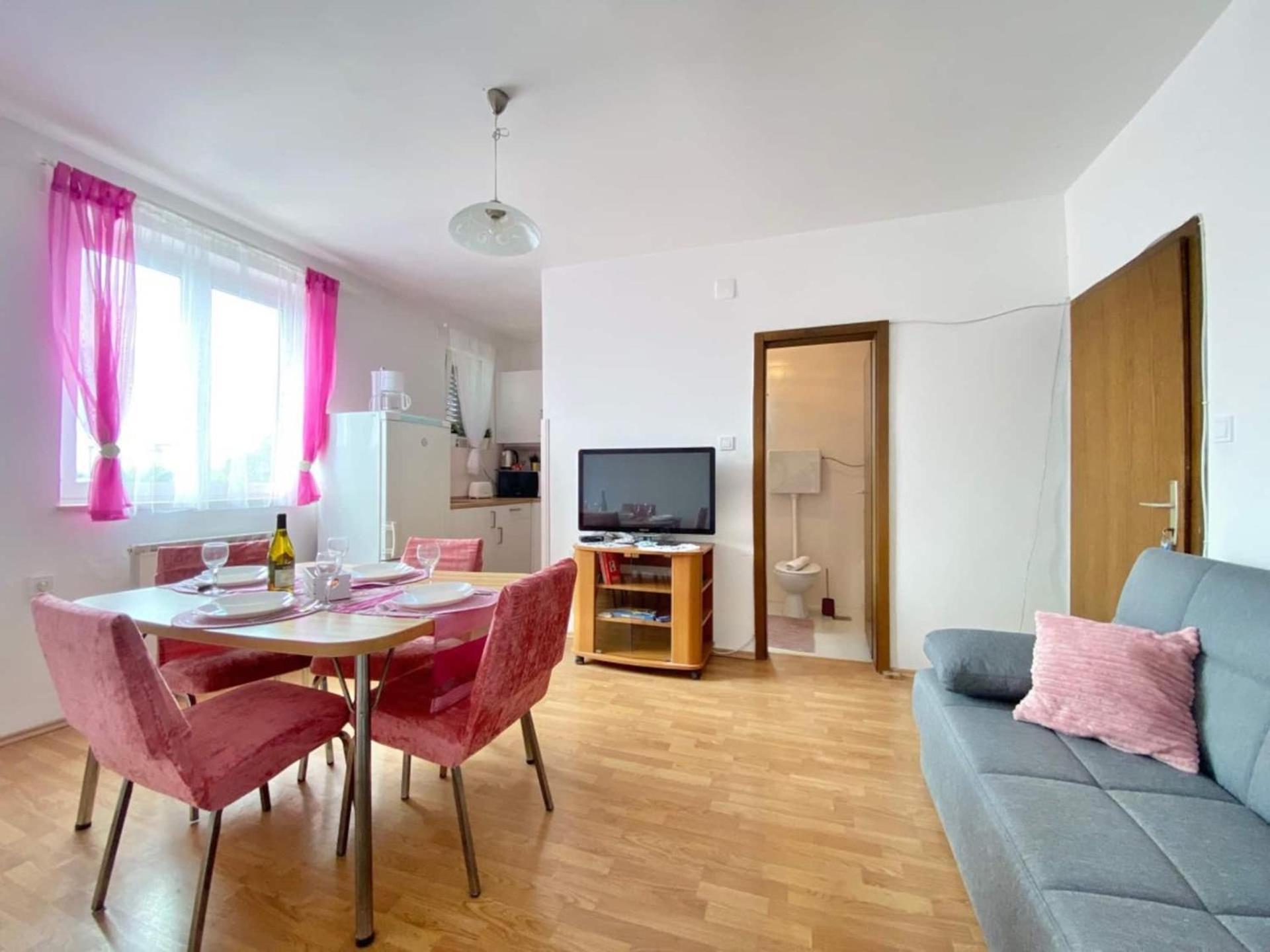Apartments Xenia Krk Đảo Krk Ngoại thất bức ảnh