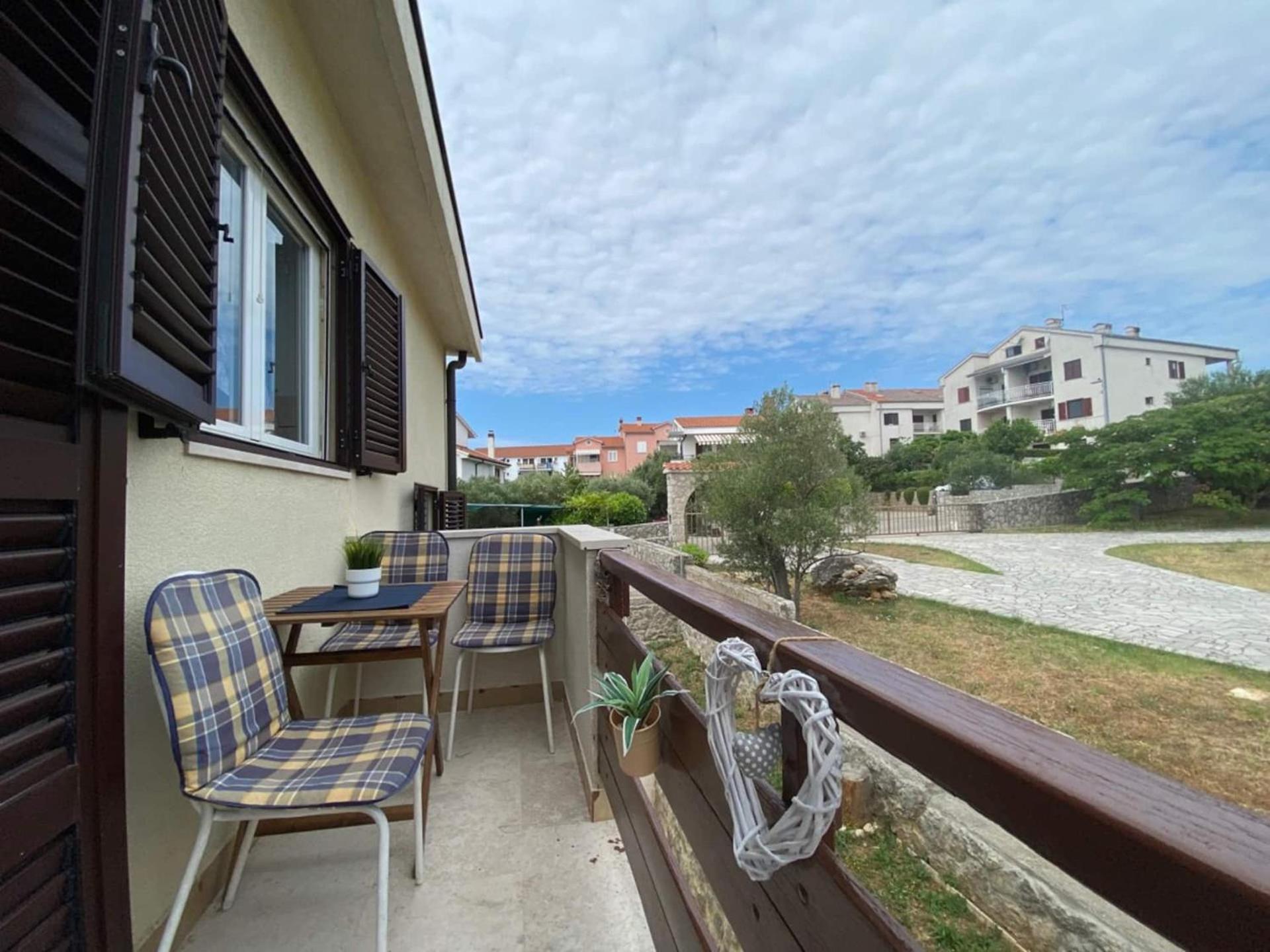 Apartments Xenia Krk Đảo Krk Ngoại thất bức ảnh