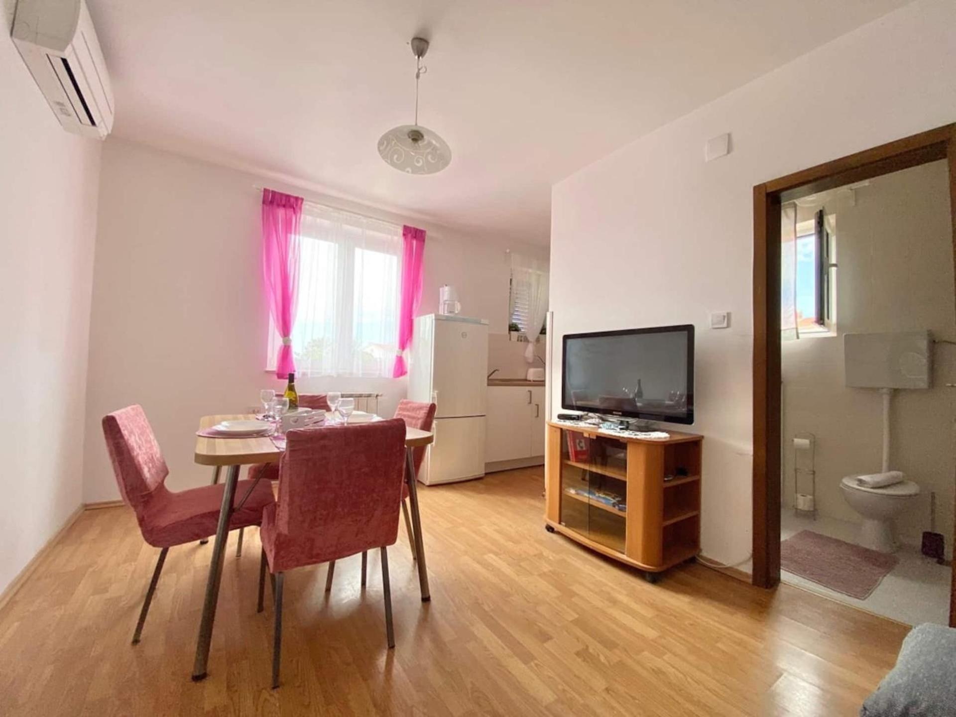 Apartments Xenia Krk Đảo Krk Ngoại thất bức ảnh