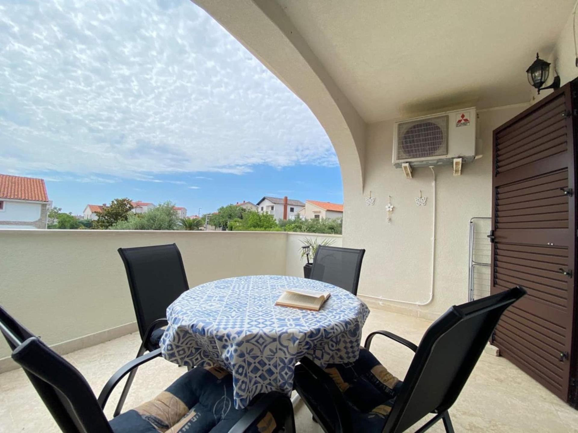 Apartments Xenia Krk Đảo Krk Ngoại thất bức ảnh
